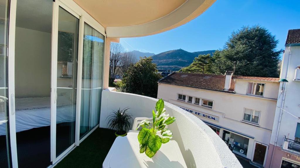 Superbe Appart Avec De Parking Gratuit Sur Place Lourdes Exterior photo